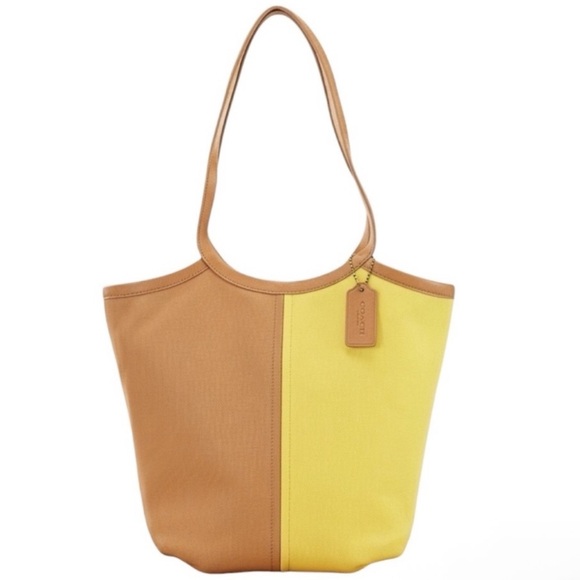 Coach Handbags - Coach Bea Tote-EUC